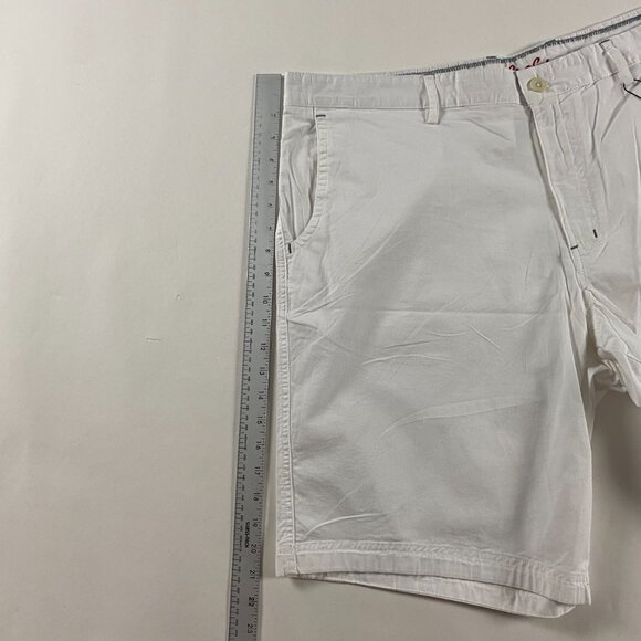 NWT Robert Graham Marana Shorts Men's 40 White Stretch Flat Front - Picture 11 of 13